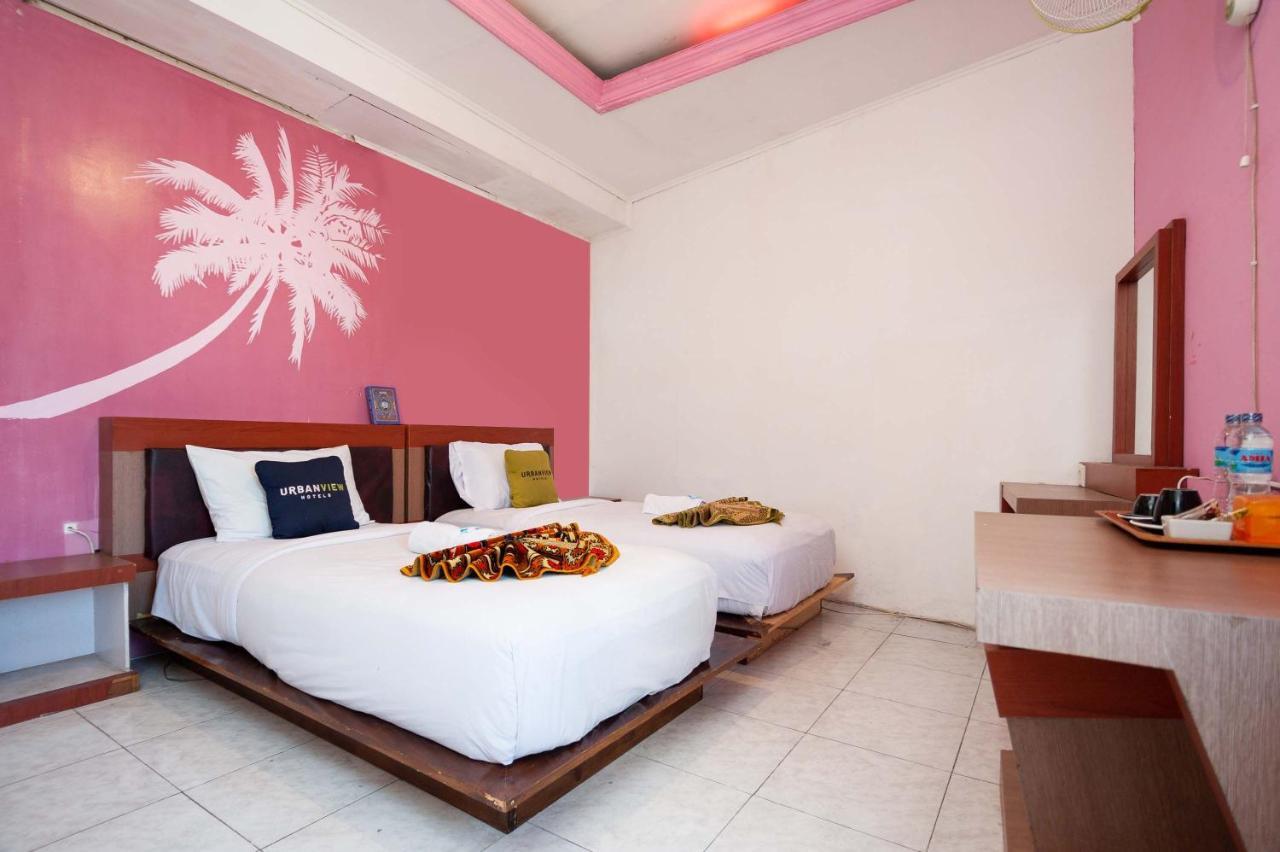 Urbanview Hotel Ananda Syariah By Reddoorz Букитинги Екстериор снимка
