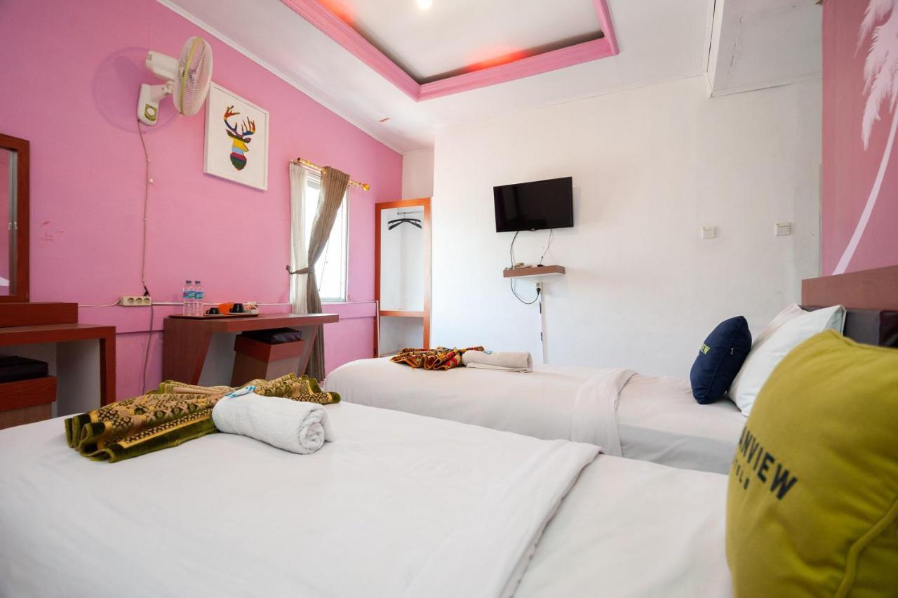 Urbanview Hotel Ananda Syariah By Reddoorz Букитинги Екстериор снимка