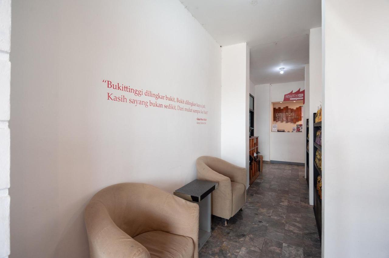 Urbanview Hotel Ananda Syariah By Reddoorz Букитинги Екстериор снимка